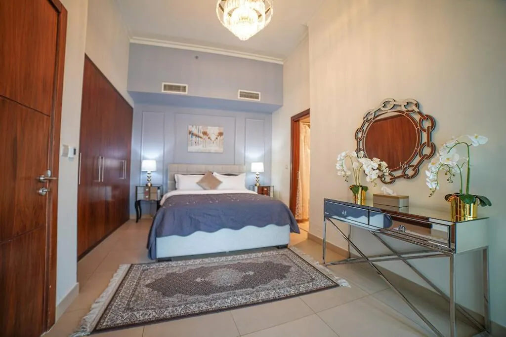First Class 2Br With Full Dubai Skyline & Sea View